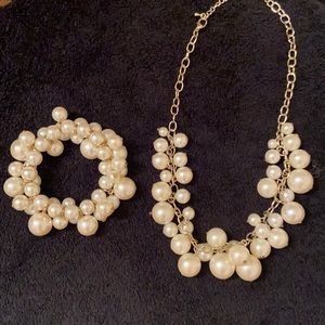 Fashion necklace and bracelet set